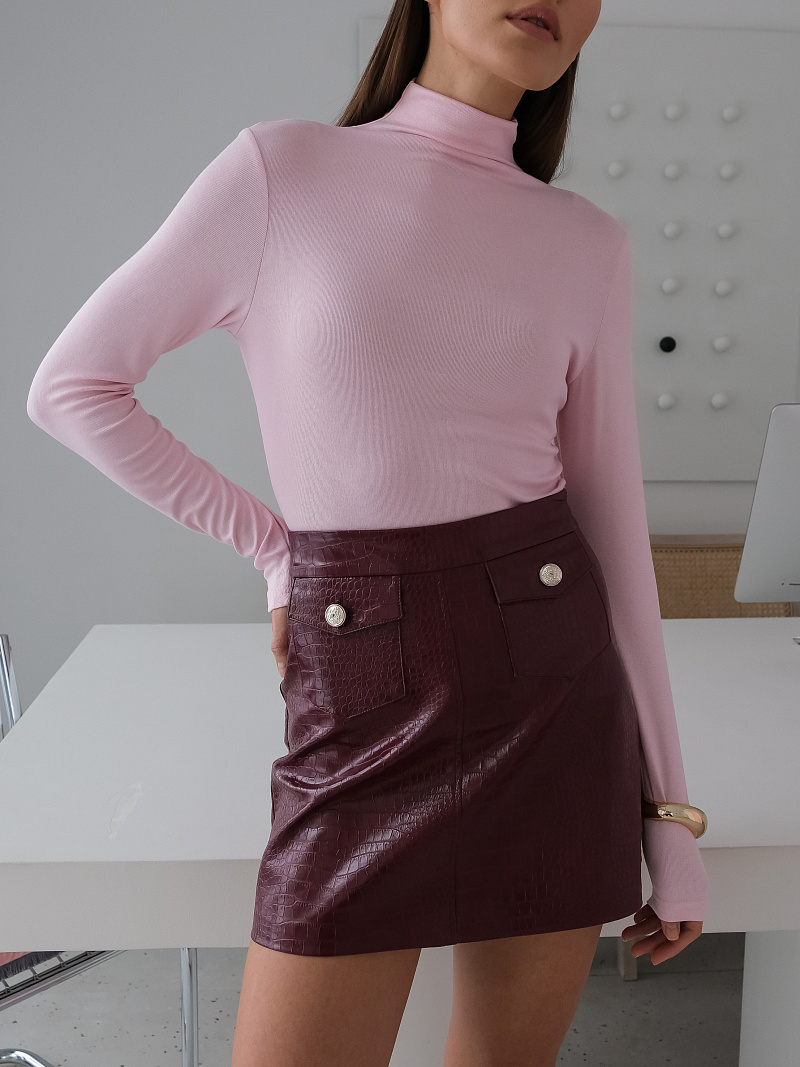 Лонгслив с невысоким горлом