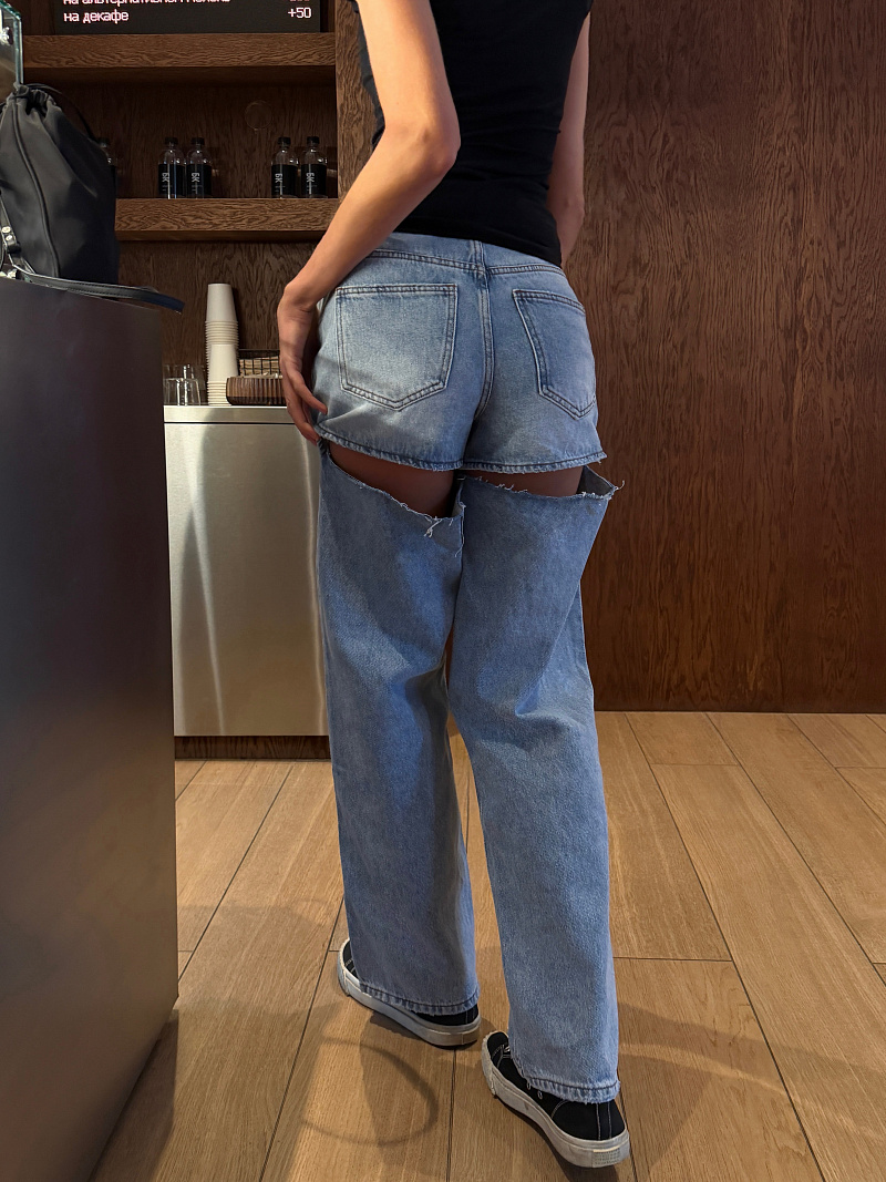 Джинсы с разрезами